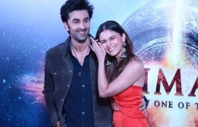 ރަންބީރަށް ގެރިމަސް މީރޭ ބުނެފައި ވާތީ އޭނާގެ ފިލްމާ ދެކޮޅަށް ތެދުވެއްޖެ