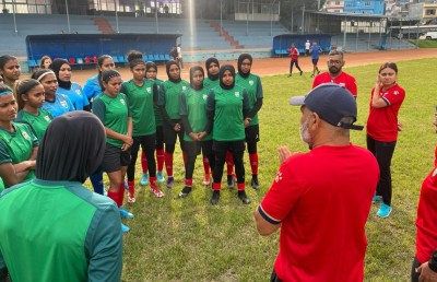 އިންޓަނޭޝަނަލް ސްޓޭޖުގައި ގައުމީ ފުޓްބޯޅަ ޓީމުތަކަށް ބުރަ މަހެއް