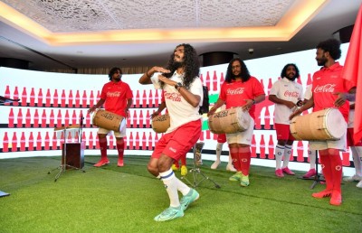 ކޮކާ ކޮލާގެ ނަސީބުވެރިން ވޯލްޑްކަޕް ބަލަން ދާނީ ގަތަރަށް
