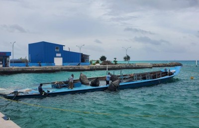 ލަންދޫ ބޯޓު ފުންކޮށް ގާފަރު ފަޅަށް ވައްދައިފި، ސަލާމަތްވީ މަދު މުދާކޮޅެއް