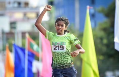 12 އަހަރުގެ ލުމާ، ޑިސްޓެންސް ރޭސްތަކުގައި އުންމީދީ ނަމެއް