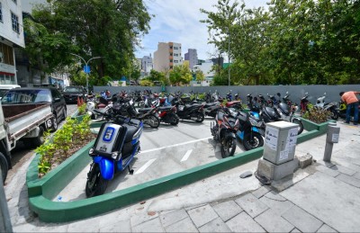 މާފަންނު ސަހަރާ ހުސްކޮށް ޕާކިން ޒޯނެއް ހަދަނީ