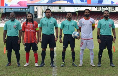 އިންޒާރުތަކާ އެކު ރެފްރީން ބިރުވެރި ކަމެއްގެ ތެރޭ
