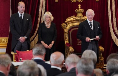 އުމުރު ދުވަހަށް ރަސްކަމުގައި ދެމިހުންނާނަން: ޗާލްސް