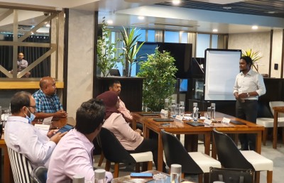 ޑިރެކްޓަރުން ތަމްރީނު ކުރުމުގެ ޕްރޮގްރާމް ނިމިއްޖެ