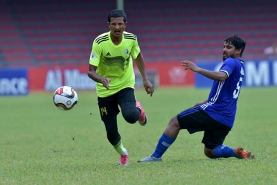 ޕީކޭ ބަލިކޮށް، ޖޭޖޭވެސް ފައިނަލަށް
