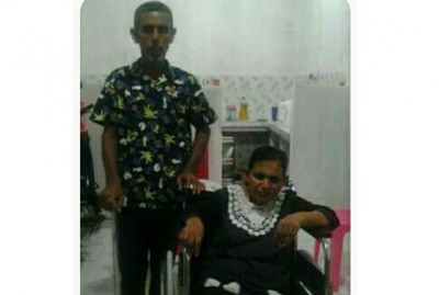 ނިކަމެތި ދެމަފިރިން ފަރުވާ ހޯދަން އެހީއެއްގެ އިންތިޒާރުގައި