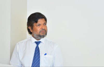 ކަސްޓަމްސްގެ ވެރިޔާ ނުއުމާން އަވަހާރަވެއްޖެ