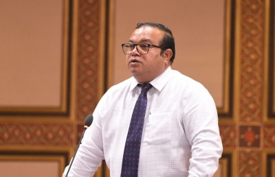 މެމްބަރުންގެ އަދަދު ލިމިޓުކުރަން ގާސިމް ހުށަހެޅުއްވި ބިލަށް ސަރުކާރު މެމްބަރުންގެ ތަރުހީބެއް ނުލިބުނު