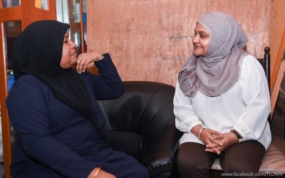 މެޑަމް ހެންވޭރު ރައްޔިތުންނާ "އެންމެ ގާތަށް"!