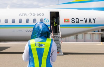 ރެޑްބޮކްސްގެ ތަކެތި ވިލާ އެއާއިން ޑެލިވަރީ ކޮށްދެނީ