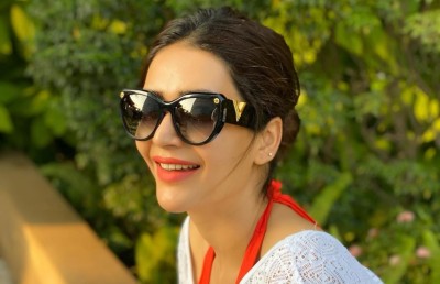 އިސްކޮޅުން ދިގުކަމުން ފުރުސަތުތައް ގެއްލުނު: ކަރިޝްމާ