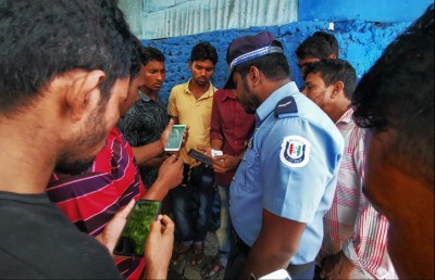 ބިދޭސީ ދެ ލޯބިވެރިއެއްގެ ހަމަނުޖެހުމުގެ ތެރެއިން އެހެން މީހަކު ޒަޚަމްވެއްޖެ