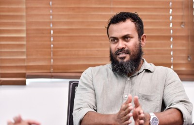 ރާޅެއްގެ ދަށުވެ ބަދަލުވި ދިރިއުޅުމަށް ވެސް ބިޔަ ރާޅެއް
