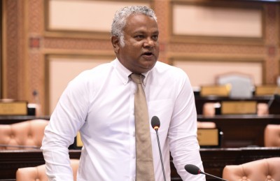 މަޖިލީހުގައި އަންހެނުންނަށް ގޮނޑި ހާއްސަކުރަން އަނެއްކާވެސް ވިސްނުމެއް