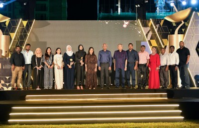 ބްރޯޑްކާސްޓިން ދާއިރާގައި މަސައްކަތްކުރާ މީހުންގެ އަގު ވަޒަންކޮށް ފުރަތަމަ ފަހަރަށް އެވޯޑް ދީފި