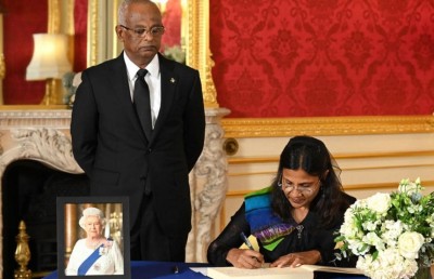 ރާނީގެ ތައުޒިޔާގައި ފަސްޓްލޭޑީ ލިޔުއްވީ މަންމަގެ މެސެޖެއް