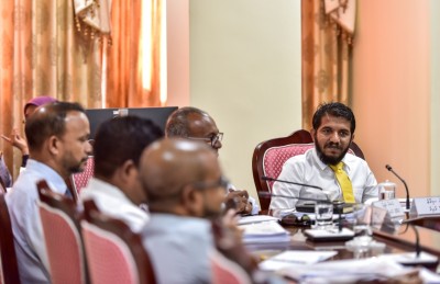 ސިއްރު ކޮމިޓީއަކަށް ވާތީ ލިޔުންތައް ނަގަން މީޑިއާތަކަށް މަޖިލީހުން އަންގައިފި