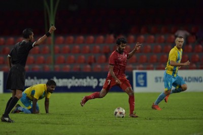 ފޭދޫ އިއްބެގެ ހެޓްރިކާއެކު ޓީސީން ފަސޭހަކަމާއެކު ވެލެންސިއާ ބަލިކޮށްފި