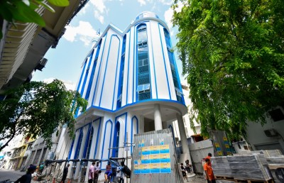 ކިންގް ސަލްމާން މިސްކިތުގެ މަސައްކަތް މަޑުޖައްސާލައިފި