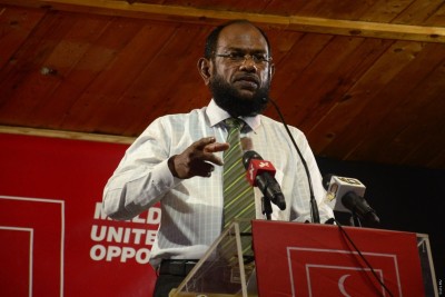 ޑރ. މަޖީދު އެޑްމިޓް ކުރެއްވި ހަބަރު އެއްސެވީ ފުން ހިތާމަަޔާ އެކު: ރައީސް ޔާމީން