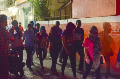 ޖިންސީ ވިޔަފާރިއަށް ރުހި، ލޯ މަރައިގެން!