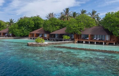 ކޮވިޑް-19: ރިސޯޓްތަކާއި ސަފާރީތަކުން 9،000 އަށް ވުރެ ގިނަ މީހުން ދޫކޮށްލައިފި