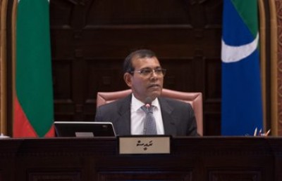 ގާނޫނުއަސާސީގައި އަތްނުލައި މިކަން ކުރާނީ ކިހިނެއް؟