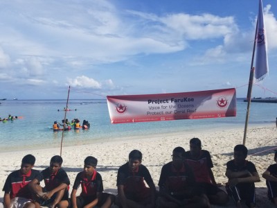 ދުނިޔޭގެ ކަނޑުތަކުގެ ދުވަހާ ގުޅިގެން ސްކޫލުތަކުގެ ދަރިވަރުންނަށް ހާއްސަ ހަރަކާތްތަކެއް!