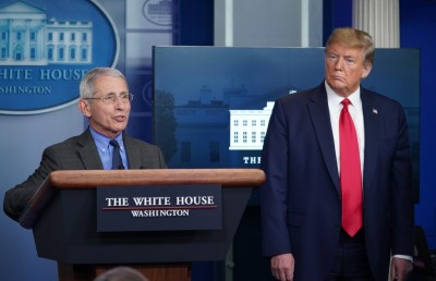 ކޮވިޑް-19: ފައުޗީ މަގާމުން ދުރުކުރާކަށް ނޫޅެން: ޓްރަމްޕް