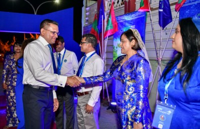 އެމްއެންޕީން ބޯހިޔާވަހިކަމަށް ދާއިމީ ހައްލެއް ހޯދާނަން: ނާޒިމް