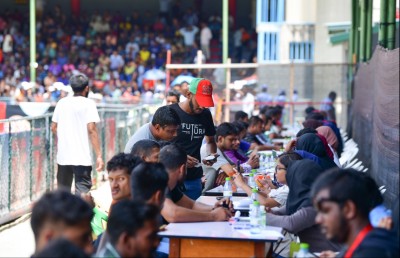 ބިދޭސީން ދިރިއުޅޭ ތަންތަނަށް ހަރުކަށި މިންގަނޑެއް ކަނޑައަޅައި އާންމުކޮށްފި
