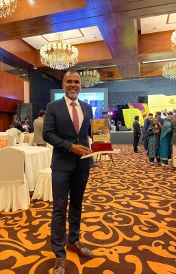 ސްޓީލް ހާޑްވެއާގެ އެމްޑީއަށް ސައުތު އޭޝިއާ ބިޒްނަސް އެވޯޑް