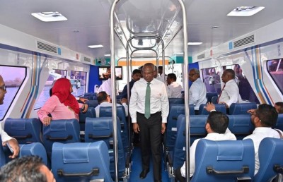 އާރުޓީއެލް ފެރީ ތަޖުރިބާކުރައްވައި ރައީސް ދިއްދު އަށް