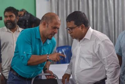 ޕާޓީތައް ރެގިއުލޭޓު ކުރުމުގައި ގާނޫނީ އިމުން ބޭރެއް ނުވާނެ: އީސީ