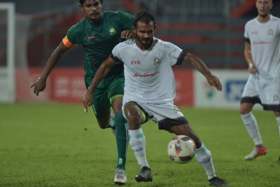 މާޒިޔާއާއި ގްރީންގެ މެޗަށް އަނެއްކާވެސް ހަމަހަމަ ނިމުމެއް