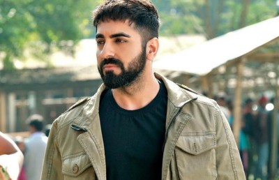 ދެ ފްލޮޕާ އެކު އަޔޫޝްމަންގެ އަގު ކުޑަކުރަންޖެހިއްޖެ