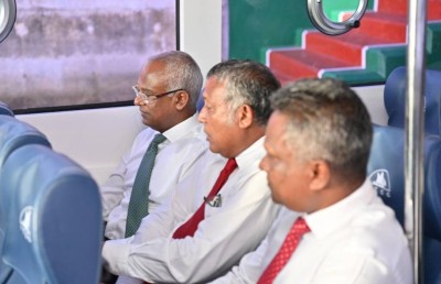 އާރުޓީއެލް ފެރީ ތަޖުރިބާކުރައްވައި ރައީސް ދިއްދު އަށް