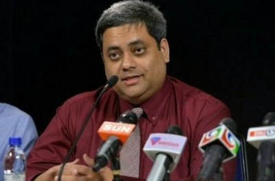 ފަނޑިޔާރުކަމުން ވަކިކުރުމުން ވަކީލުކަމުގެ ހުއްދަ އަތުލާ އިސްލާހަކީ އަދުލު އިންސާފަށް އޮތް ނުރައްކަލެއް: މައުމޫން ހަމީދު