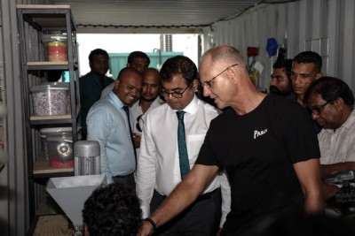 ޕްލާސްޓިކް ރިސައިކަލް ކުރާ ލެބެެއް އިންޑަސްޓްރިއަލް ވިލެޖުގައި ހުޅުވައިފި