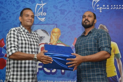 ވޯލްޑް ކަޕް ބެލުމަށް އެސްޓީއޯއިން 30 ކްލަބު ޖަމިއްޔާއަކަށް ޕްރޮޖެކްޓަރު ހަދިޔާކޮށްފި