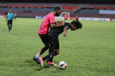 އީގަލްސް އަތުން ޕޮއިންޓެއް ލިބުނު ނަމަވެސް، ޔޫވީ ރެލިގޭޝަން ޕްލޭ އޯފްއަށް