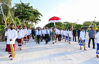 ތަރައްގީގައި ސިޔާސީ ފިކުރެއް ނެތް މަންޒަރެއް