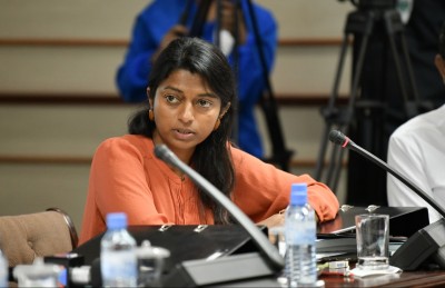 ސަރުކާރަށް "ބްލޭންކް ޗެެކް" އެއް ނުދެވޭނެ: ބައެއް މެމްބަރުން