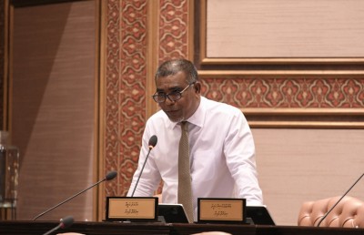 ކޭޝްފްލޯ ރަނގަޅު ކުރަން ސަރުކާރުން ބޭނުންވާ ހުއްދަ ދޭންޖެހޭ: މެމްބަރުން