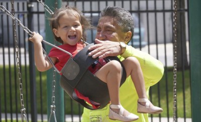 ރައްކާތެރިކަމަށް އެދި ދިޔުމުން، ދަރިފުޅާ ދުރުކުރީ: އެމެރިކާއަށް ދިޔަ ގުއާޓަމާލާ މީހެއްގެ ވާހަކަ!