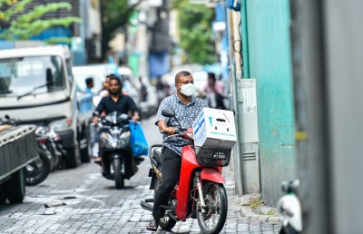 މައި ތިން އިމްޕޯޓަރުން ކަރަންޓީން ކުރުމާއެކު މުޅި ރާއްޖޭގެ ވިޔަފާރި އަށް ލޮޅުން އަރައިފި