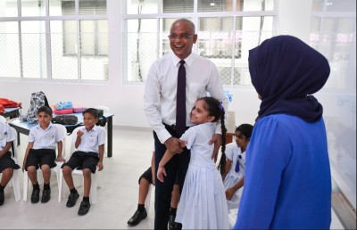 ގައުމަށް ގެންނަން ބޭނުންވާ ބަދަލުތަކުގެ ފުރަތަމަ ފިޔަވަޅަކީ ފެންވަރު ރަނގަޅު ޓީޗަރުން އުފެއްދުން: ރައީސް
