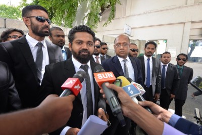 ދައުލަތުގެ ޚަރަދުގައި ވަކީލުން ހޯދައި ދިނުމަށް ބަލާ މިންގަނޑު ލުއިކޮށްފި