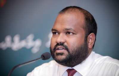 ކޮވިޑް-19: ސެކަންޑްރީ ކޮންޓެކްޓުންނަށް ވުމުން ދެ މިނިސްޓަަރަކު އައިސޮލޭޝަންގައި